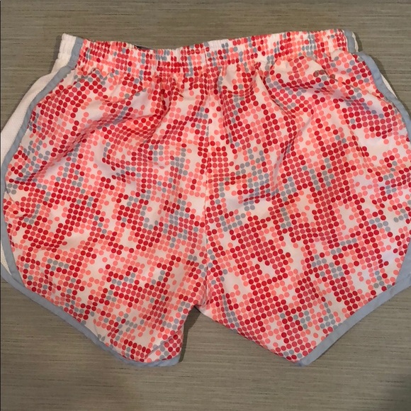 Nike Dri-Fit athletic shorts - Picture 2 of 4